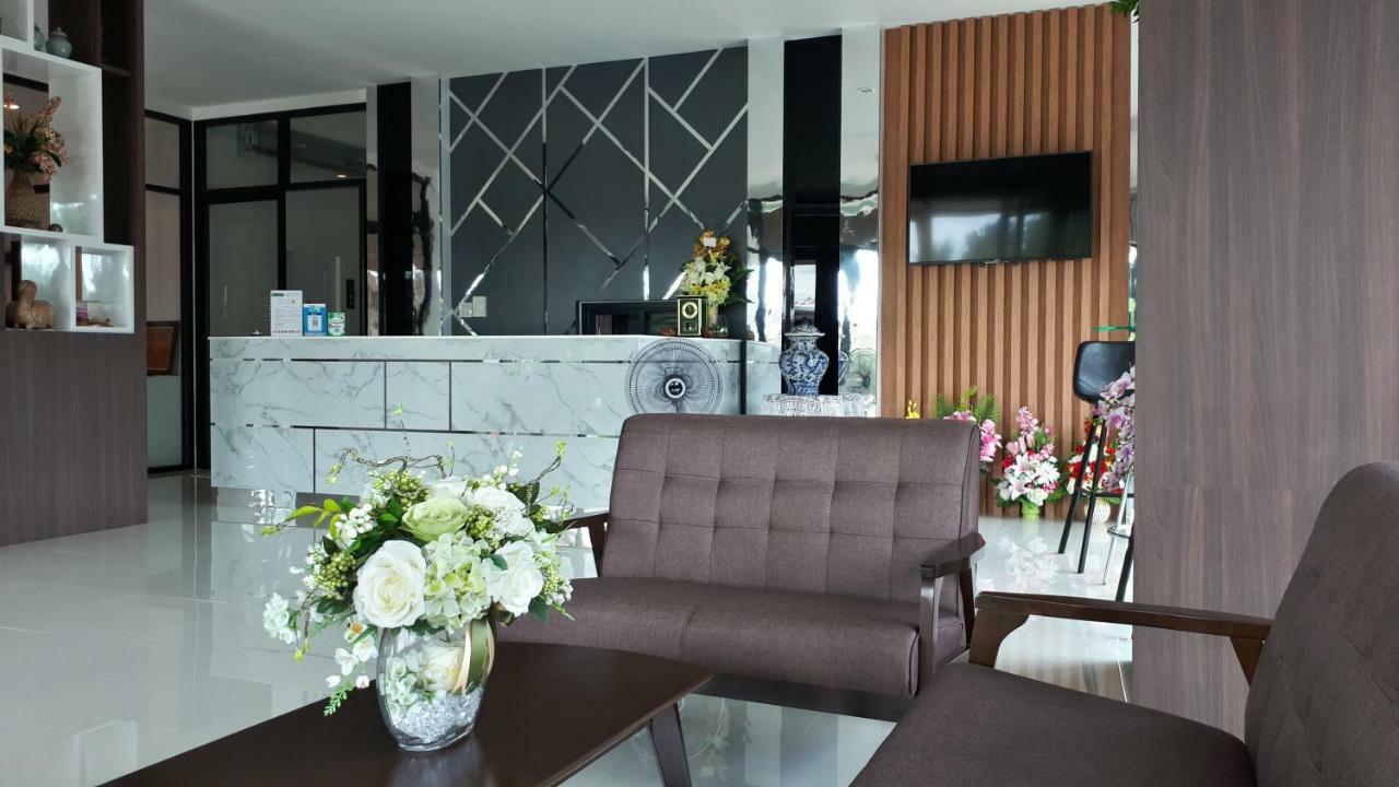 Baan Lita Aparthotel Phimai Bagian luar foto